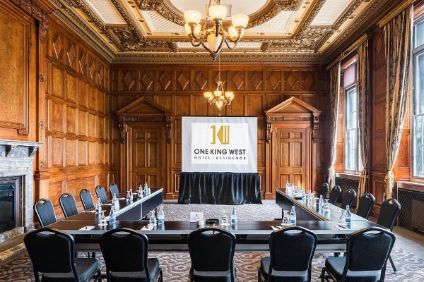 One King West Hotel And Residence image 19