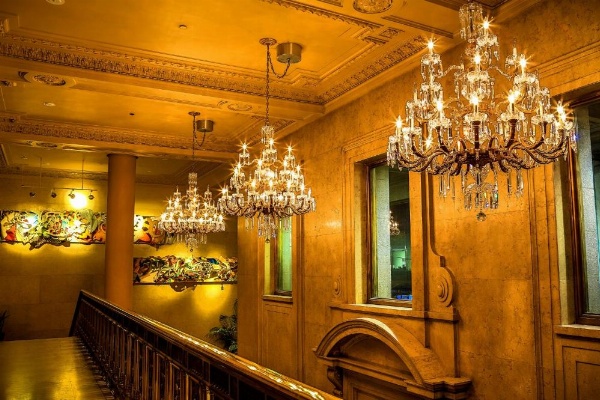 One King West Hotel And Residence image 8